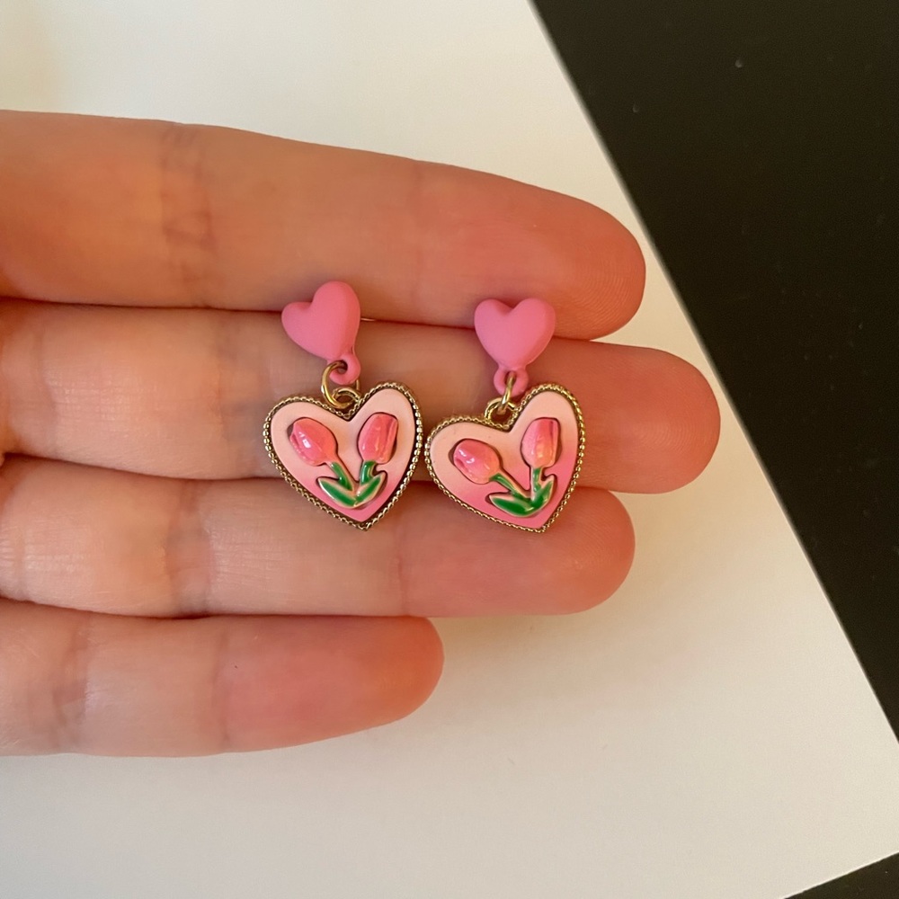 Heart earrings